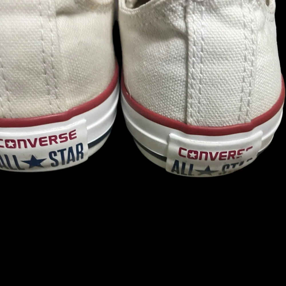 CONVERSE CHUCK TAYLOR ALL STAR LOW BIG GRADE SCHOOL LIFESTYLE SHOES Size 3